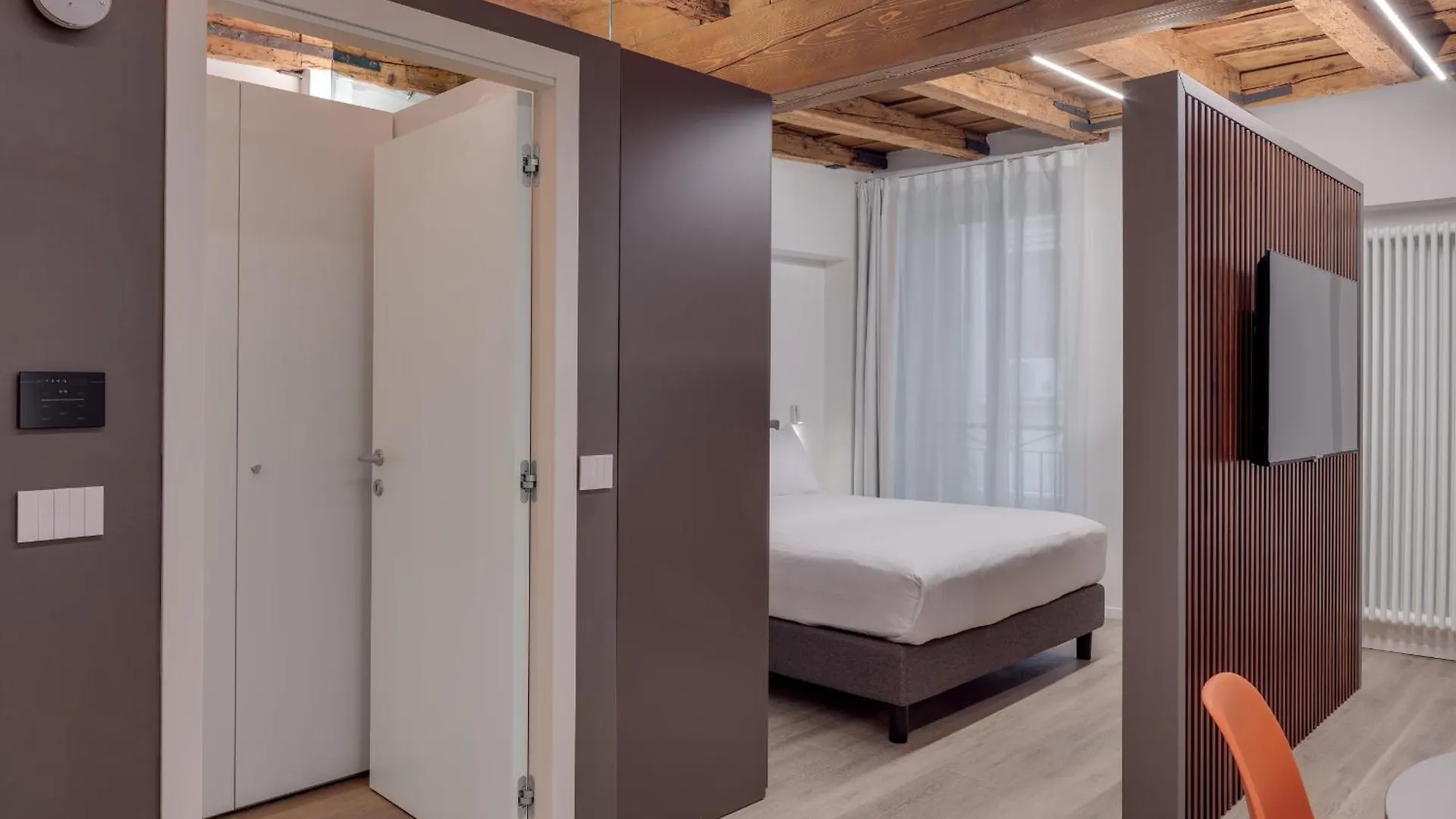 Anastasia Suites Verona 0*,
