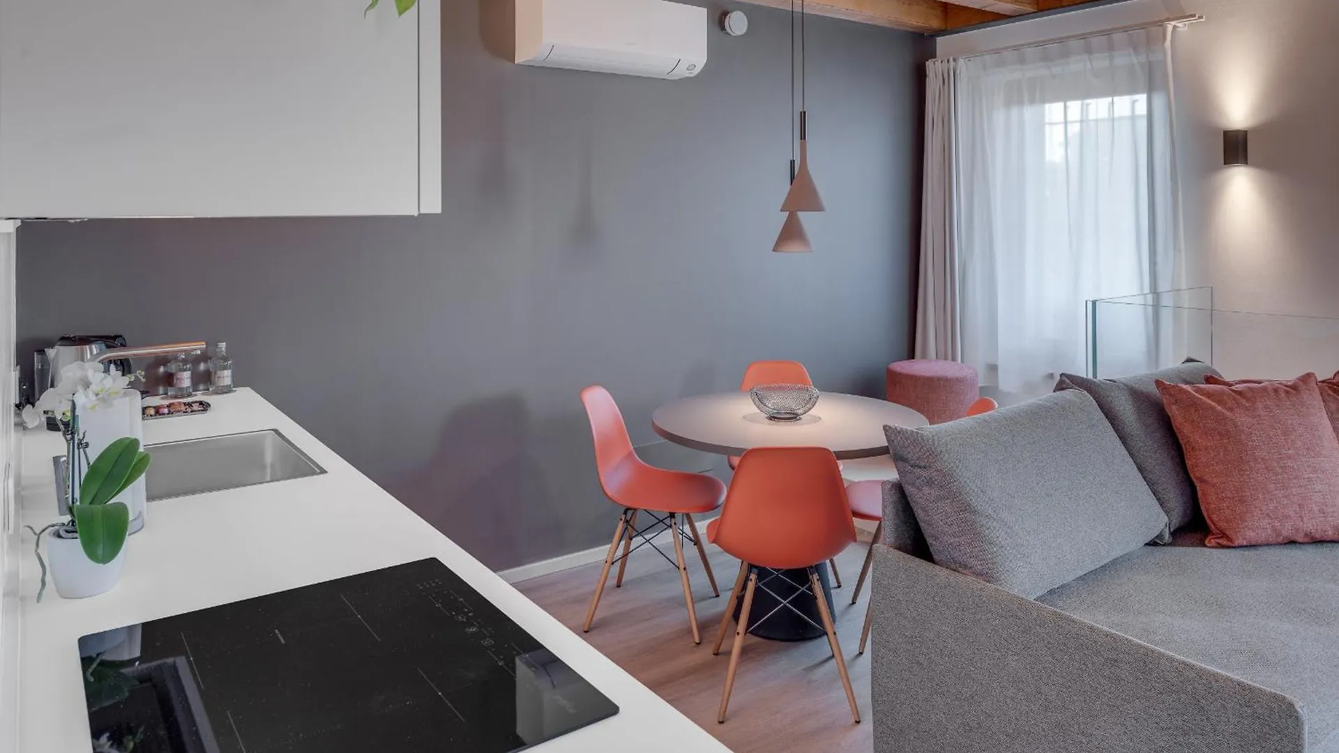 Anastasia Suites Verona Guest house